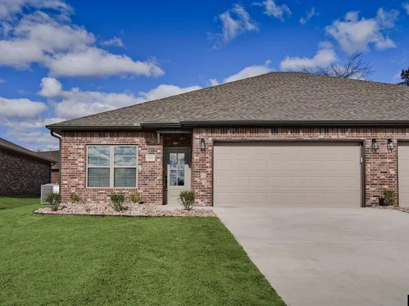 1039 Nottington St, Mountain Home, AR 72653