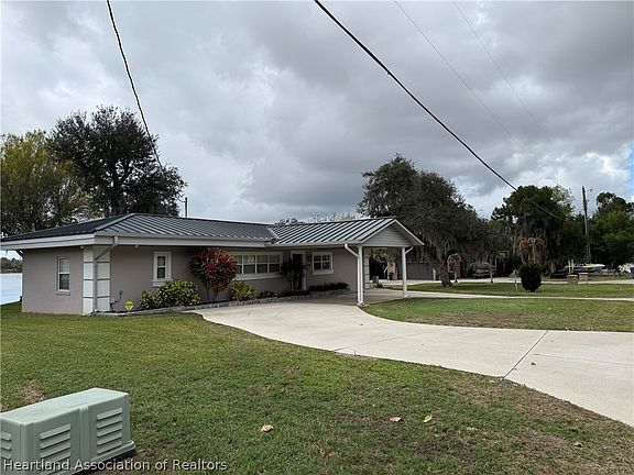 2nd image of 209 McCoy Dr