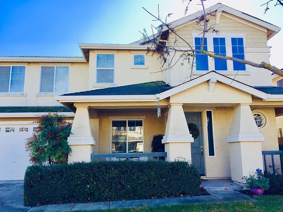 1st image of 1485 Leah Way