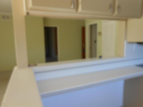 4th image of 1300 Mariposa Dr