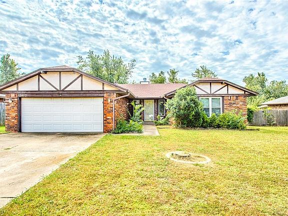 2nd image of 2412 Cypress Ct