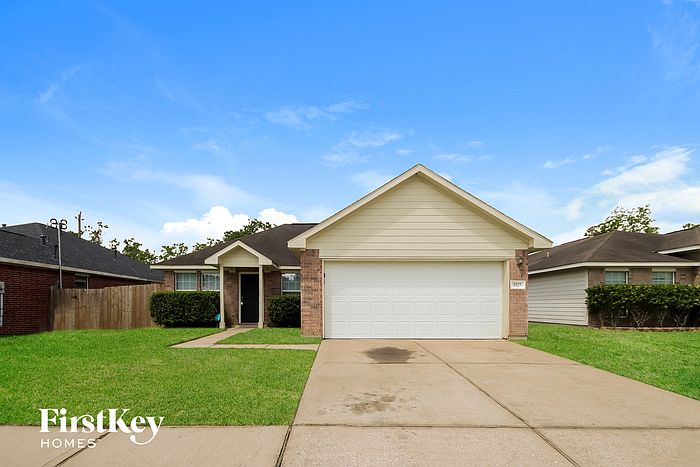 1st image of 3527 Red Cedar Dr