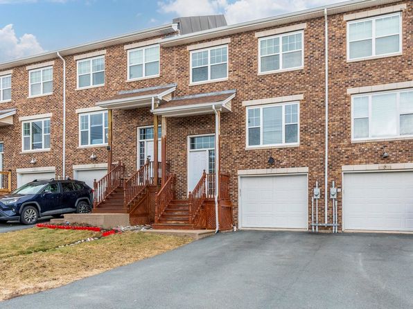 7 Collingwood Ct, Halifax, NS B2W 0G4