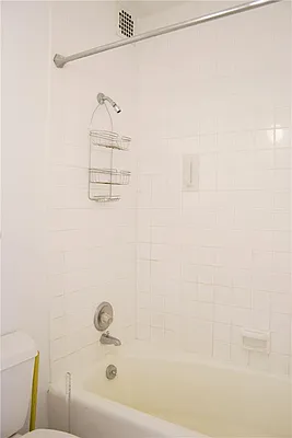 Rented by Evans Real Estate | media 36