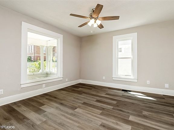 5th image of 301 N 7th St
