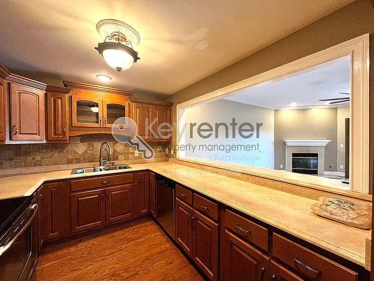 3166 Waterfront Dr — Photo 12