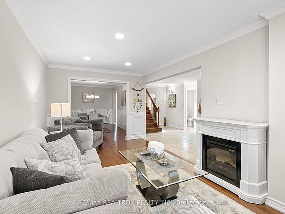 3rd image of 183 Holmes Ave