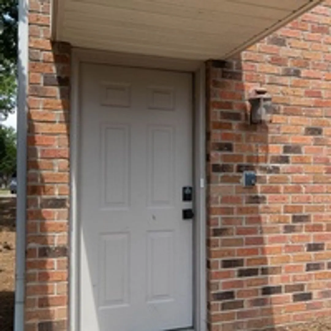 Building Photo - 101 Private Road 3097