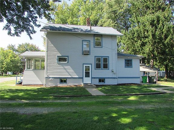 3rd image of 807 Jefferson St