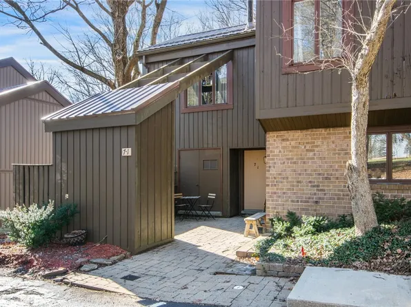 7-1 Mountain Villas Dr, Champion, PA 15622