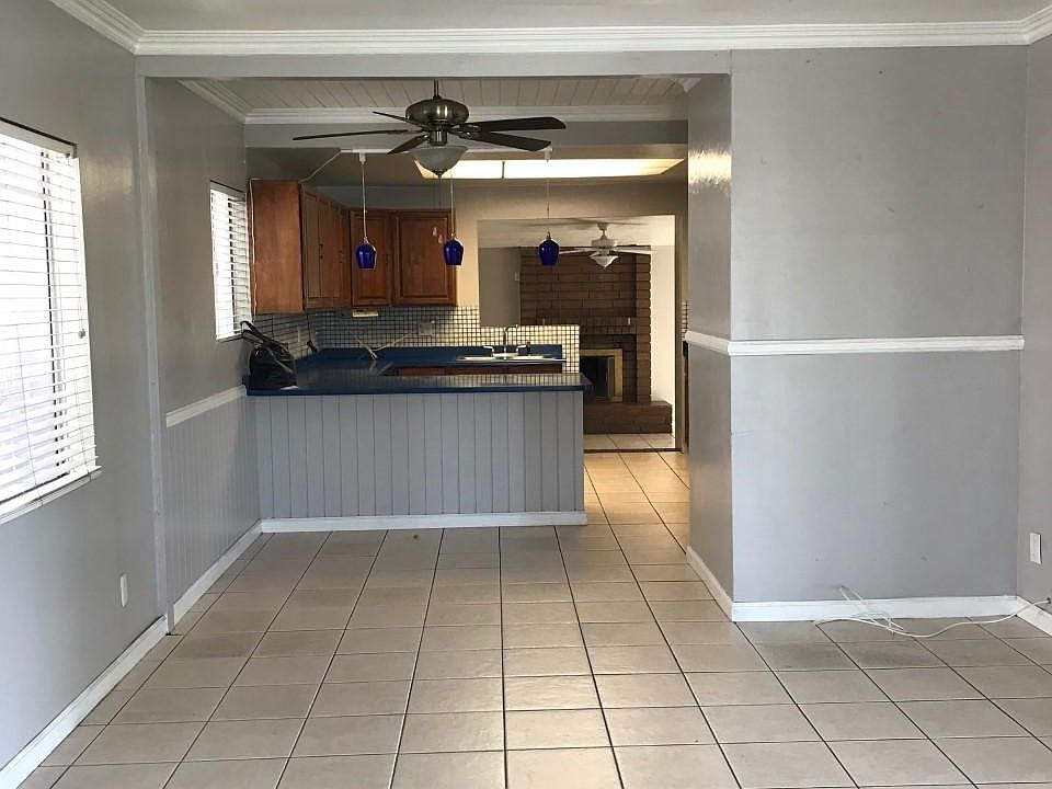 2nd image of 2258 Couts Ave