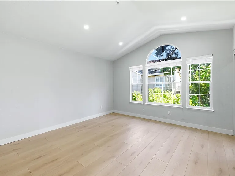 521 Porpoise Bay Ter #A — Photo 37