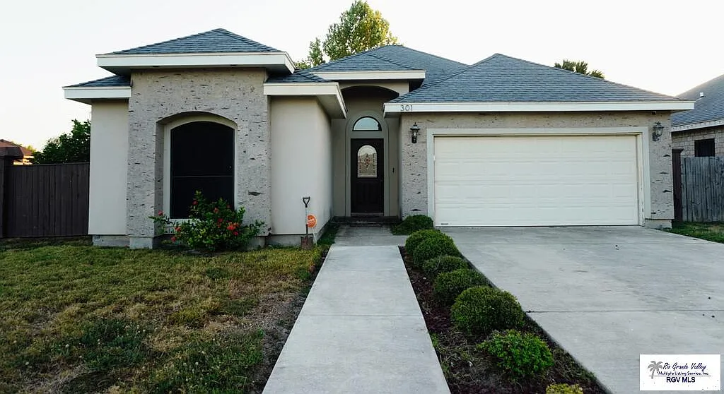 3 bed, 2.0 bath, 1460 sqft, $1,950 — Photo 1