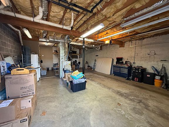 2nd image of 308 Carmol Dr #16