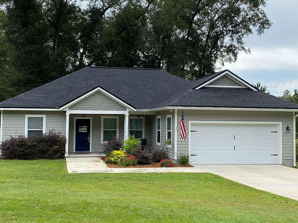 1st image of 231 SW Heathridge Dr