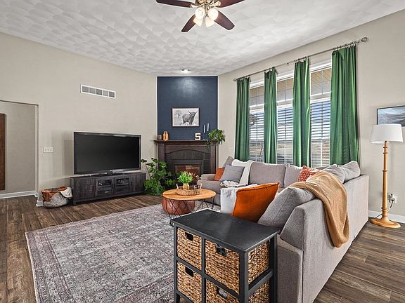 5th image of 11692 Freedlund Way