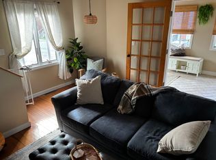 88 Kenberma St, Hull, MA 02045