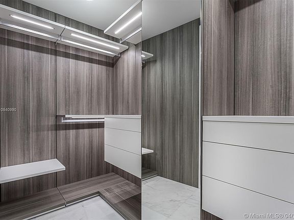 4th image of 18555 Collins Ave APT 2901