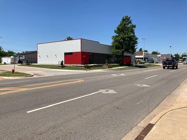 1st image of 1132 W Britton Rd