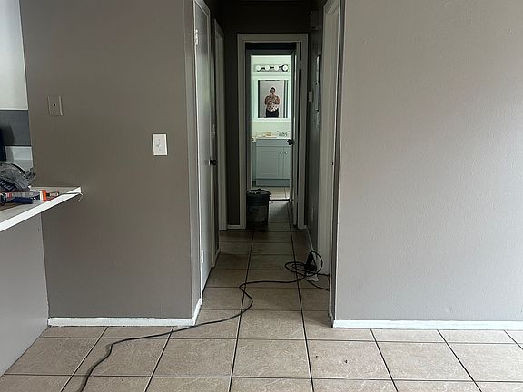 5th image of 146 Varner Dr SW #B