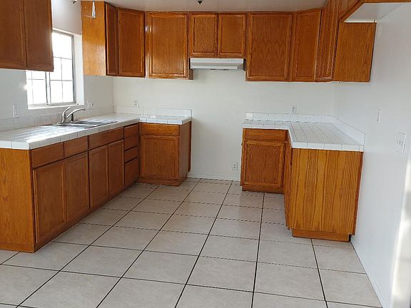 5th image of 11403 1/2 S San Pedro St #4