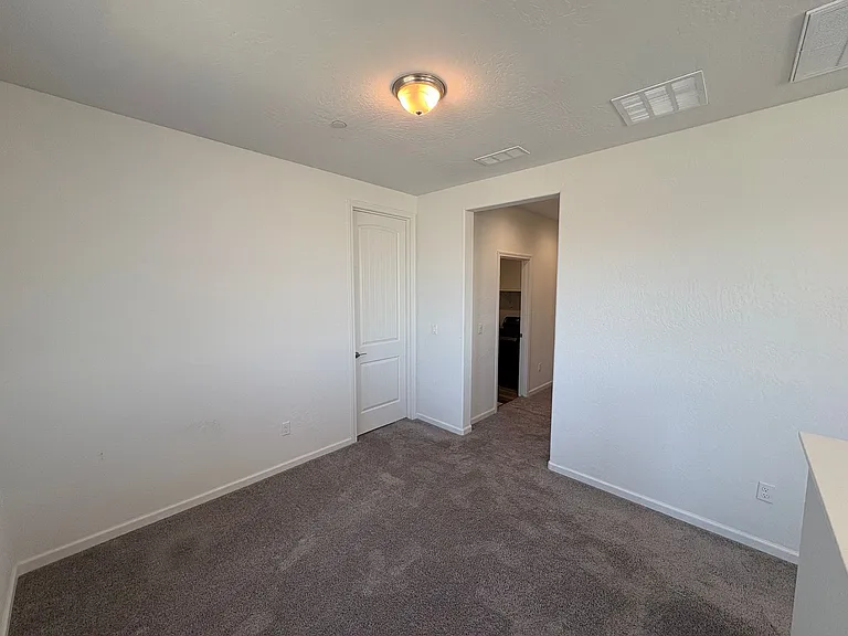 3036 N Parkside St — Photo 13