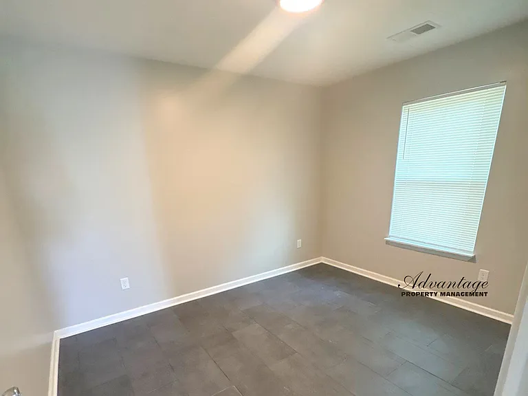 2967 Forest Ave — Photo 6