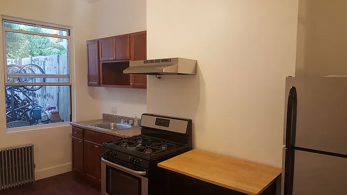 Rented by B & H Properties of New York LTD | media 29