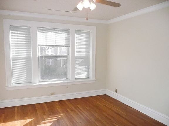 2nd image of 3931 Parker Ave APT 2E