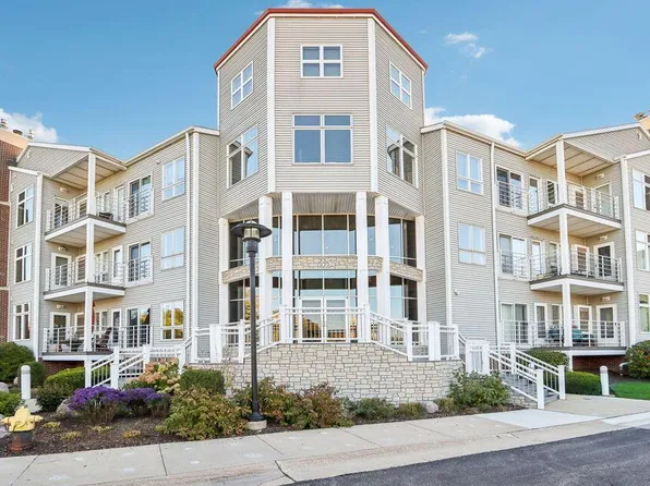 35 Harborview DRIVE #108, Racine, WI 53403