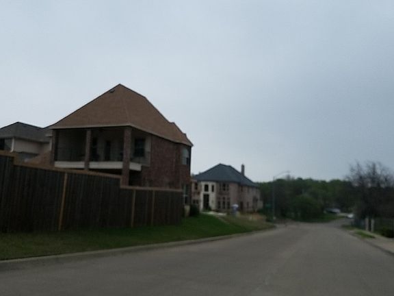 4th image of 812 Hunters Glen Trl