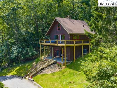 166 Knob Hill Lane, Seven Devils, NC, 28604