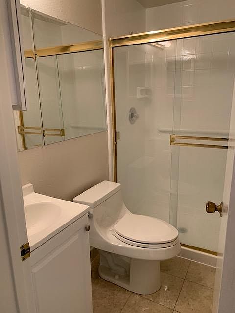 1st image of 6700 Hillpark Dr