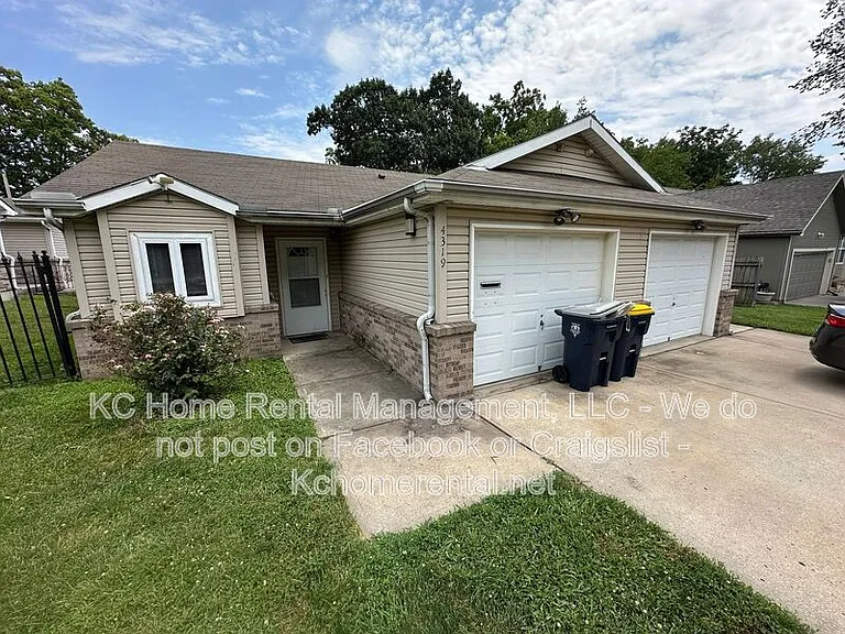 4319 Jackson Ave — Photo 1