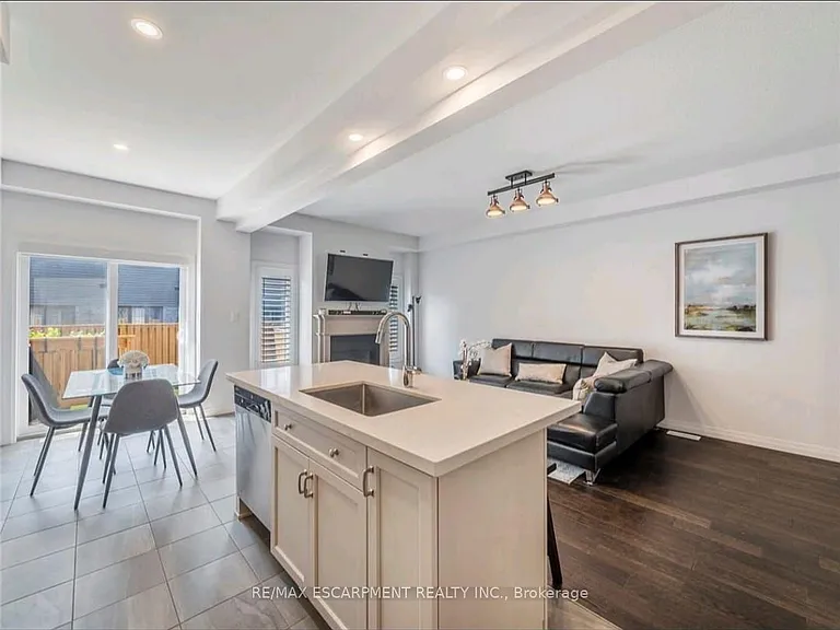 79 Greenwich Ave — Photo 10