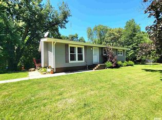 22692 N New Bridge Rd, Canton, IL 61520