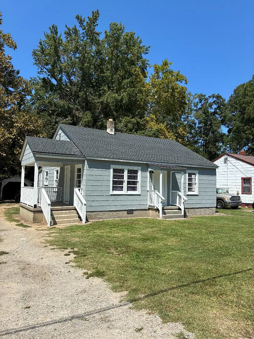 1340 Proctor Street — Photo 1