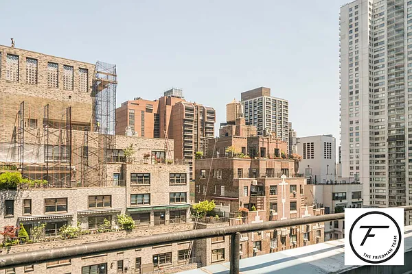Sold by Compass | media 7