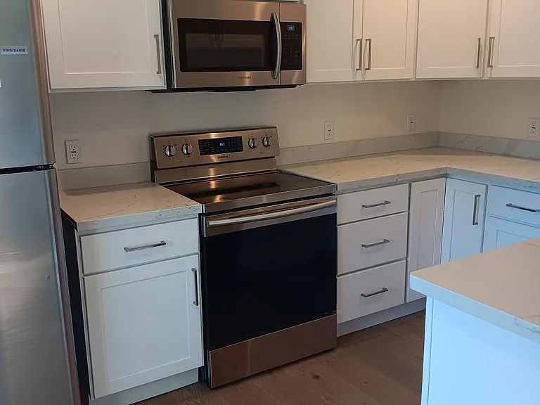 2043 Emerson St #C — Photo 1