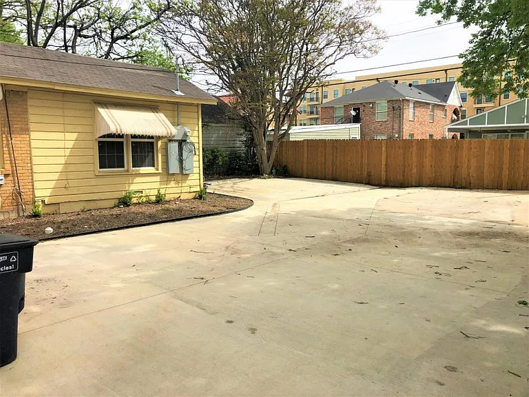 3219 Rogers Ave — Photo 14