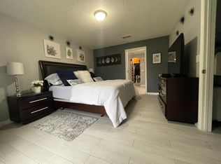 447 Ocho Rios Ave, Tavares, FL 32778