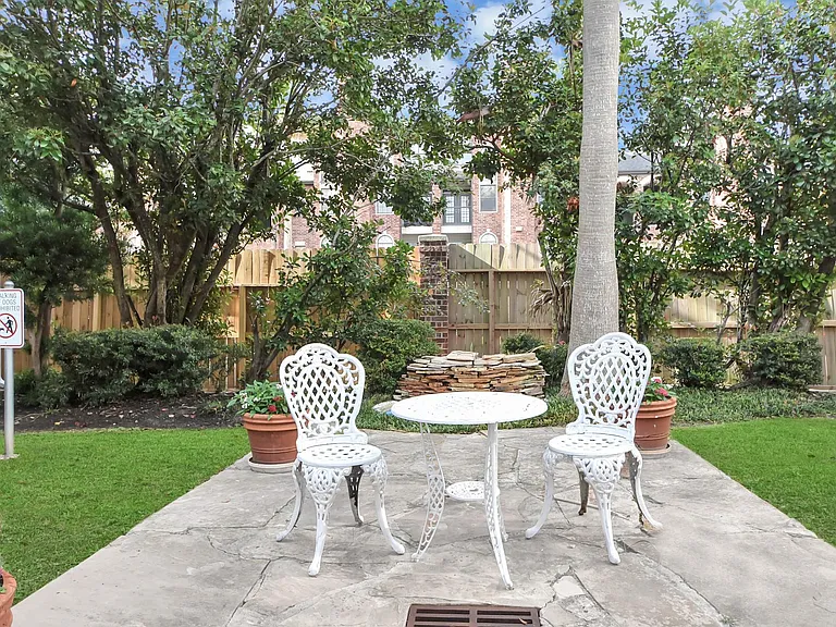 2333 Bering Dr #337 — Photo 23