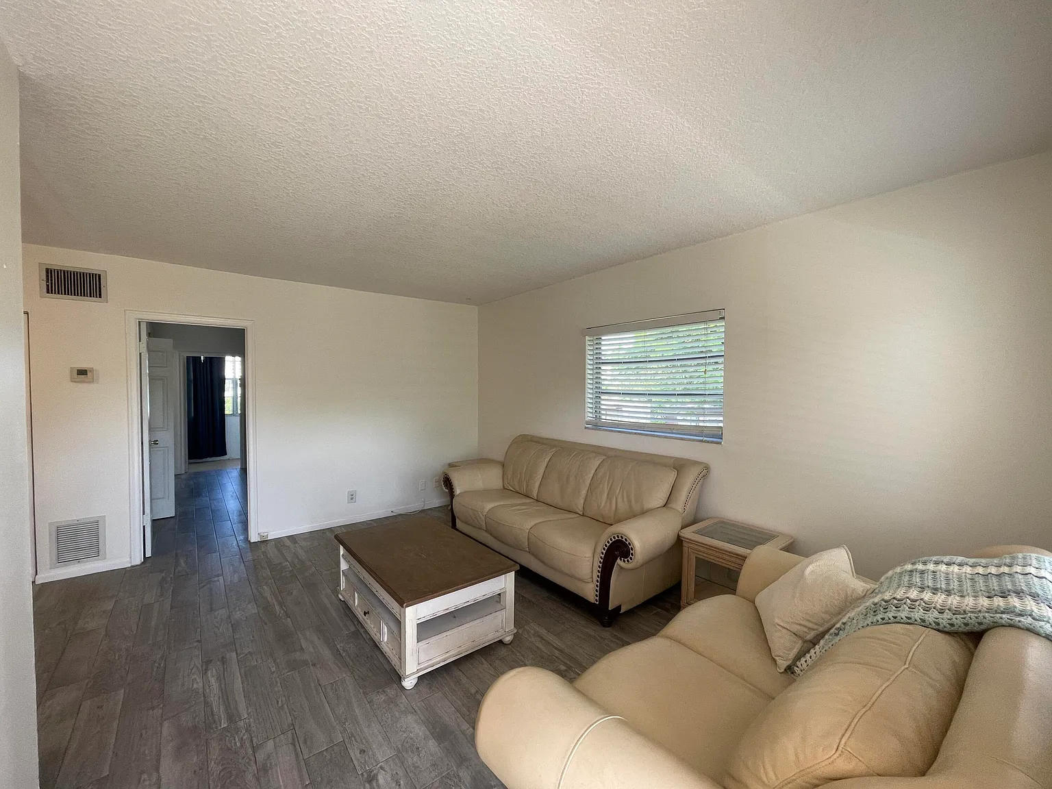 1 bed, 1.0 bath, 578 sqft, $1,850 — Photo 2