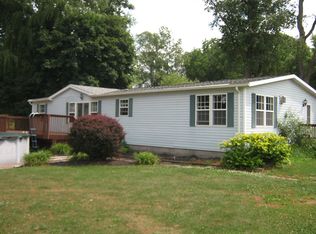 11341 Wyoming Rd, Pavilion, NY 14525