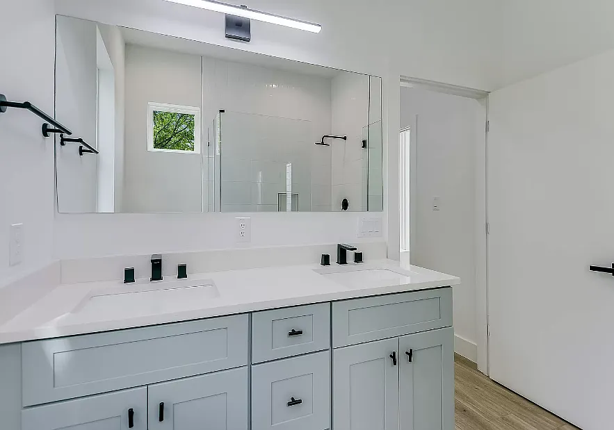 3 bed, 2.5 bath, 1856 sqft, $2,700 — Photo 4