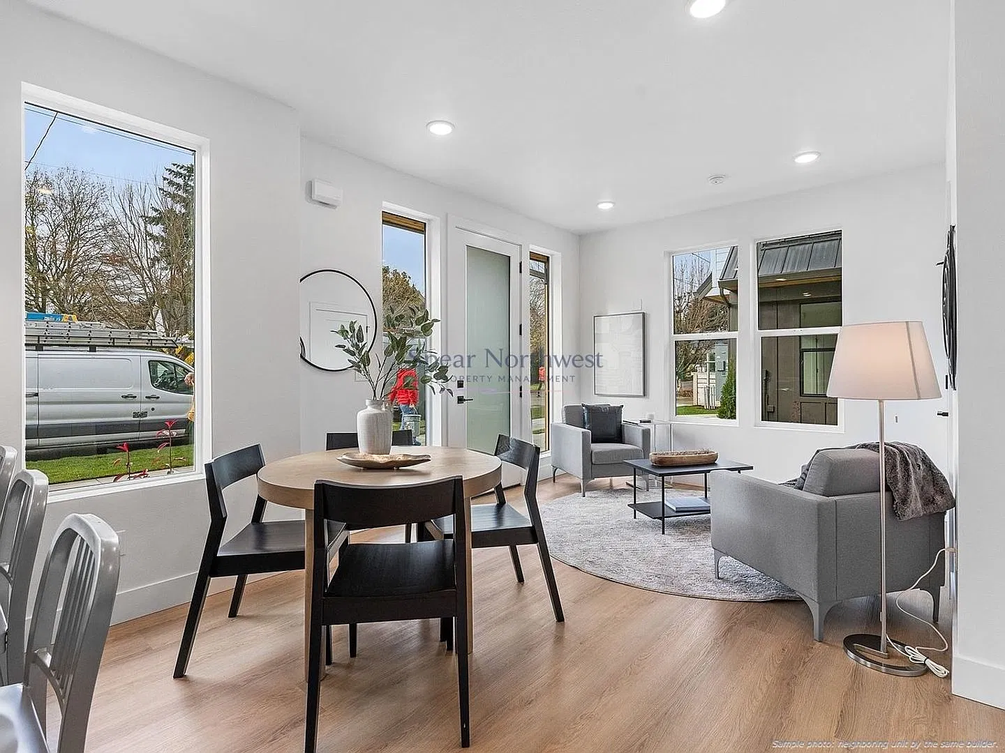 Modern Luxury Home In University Park | 2 Bedrooms | 2.5 Bathrooms — Photo 2