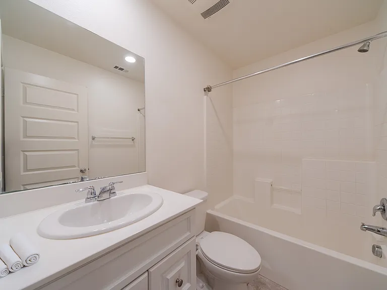 16145 Sereno Ln — Photo 22