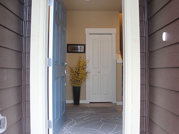 2nd image of 355 NE Eaton Ln #1