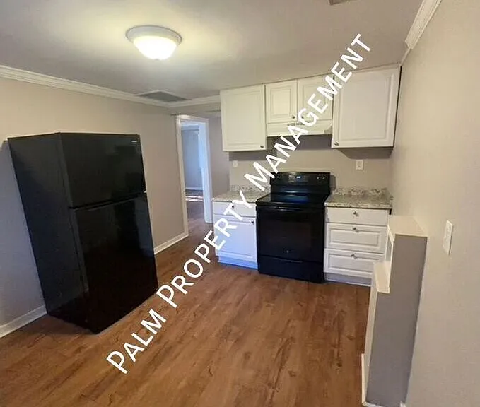 2108 Bulloch St — Photo 4