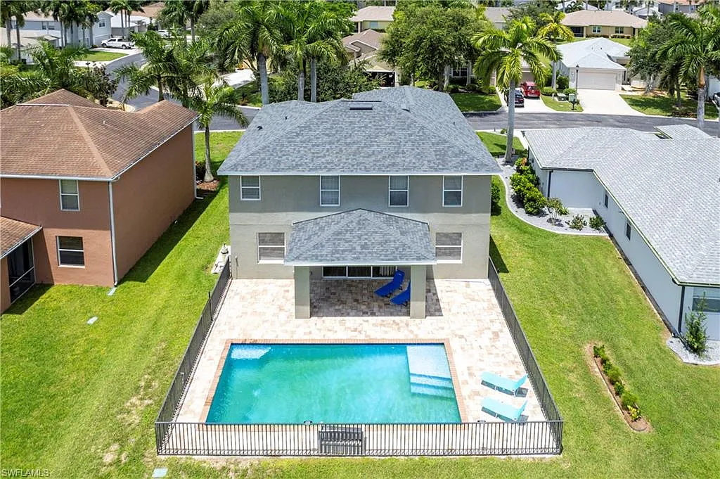 5 bed, 3.0 bath, 2857 sqft, $3,750 — Photo 2